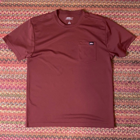 GENUINE DICKIES MEN’S BASIC BLANK MAROON POCKET TEE - Picture 1 of 4
